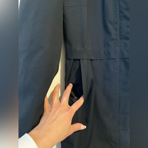 Columbia Women's Long Valley Interchange Omni Tech Waterproof Jacket - Picture 11 of 15